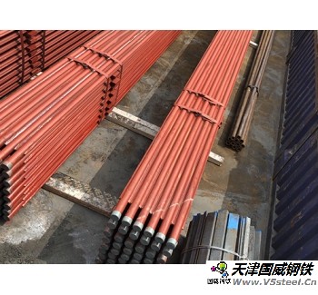 成排螺旋段水冷壁/40×7.5，5根水冷壁管一排，長(zhǎng)6米，管節(jié)距55，6片鰭片連接，鰭片規(guī)格15×6，12Cr1MoVG